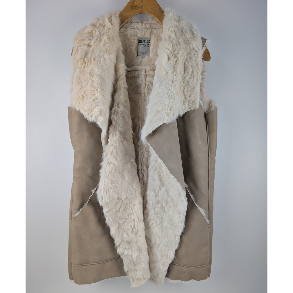 Zara Vest Womens Small Trafaluc Outerwear Collection Tan Faux Fur NEW